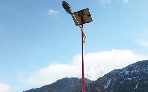 如何选择高质量的平罗太阳能路灯材料：全方位指南