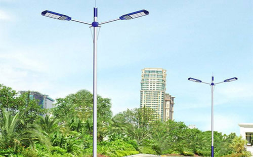 平罗太阳能路灯地脚螺栓规格：防止倾倒的关键