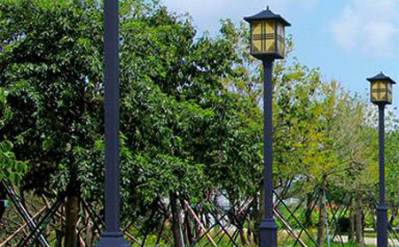 太阳能平罗庭院灯价格为何差三倍？关键看这几点